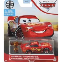 Cars de Disney y Pixar Vehículo de Juguete Rayo McQueen con Copa Pistón