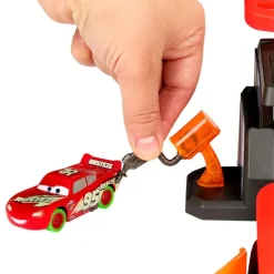 Disney Pixar Cars Pista que Brilla en la Obscuridad