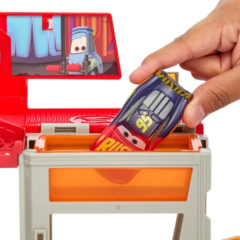 Disney Pixar Cars Set Trailer Mack Color Changers