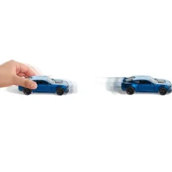 Hot Wheels Pull-Back Speeders 2 Pack Modelos: Camaro 2022, ZL1 Lolux, Cuentan con Sistema de Fricción
