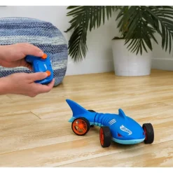 Hot Wheels Tiburón Veloz a Control Remoto