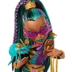 Monster High Muñeca Nefera para niñas HPD53