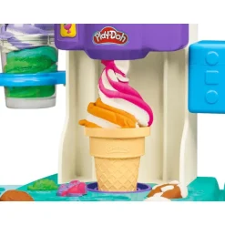Play-Doh Set de Juegos Heladería con Maquina de Helados Accesorios y 5 Latas