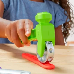Play-Doh Set de Juegos Mesa de Trabajo con Herramientas con Accesorios y 5 Latas
